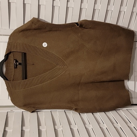 Banana Republic Olive Green Mens V Neck Sweater New Without‎ Tags Size XL/XXL - Picture 1 of 4